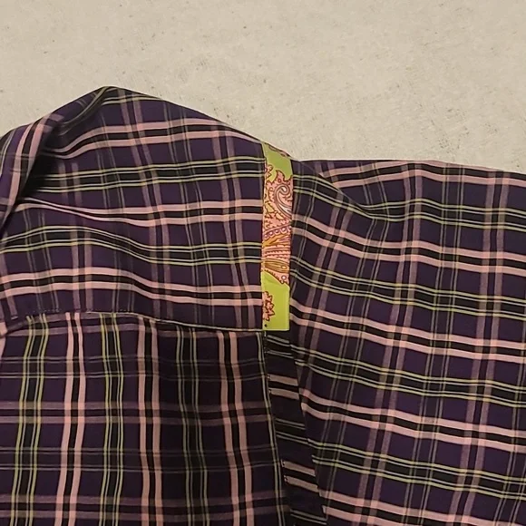 Robert Graham Button-Up Shirt - Picture 7 of 8